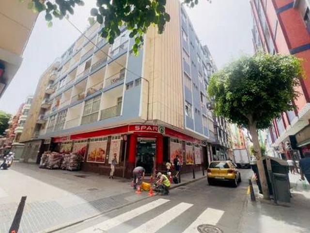 Piso en alquiler en Santa Catalina-Canteras, Gran Canaria