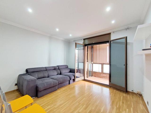 Piso en alquiler en Sant Joan Despí, Centre