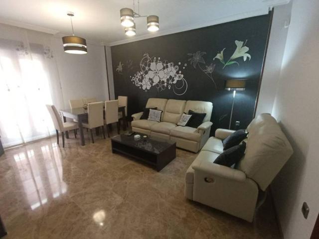Piso en alquiler en Linares, Andalucía