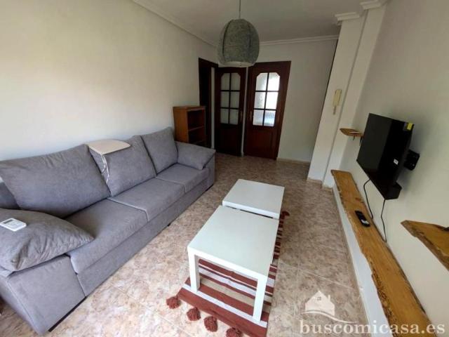 Piso en alquiler en Linares