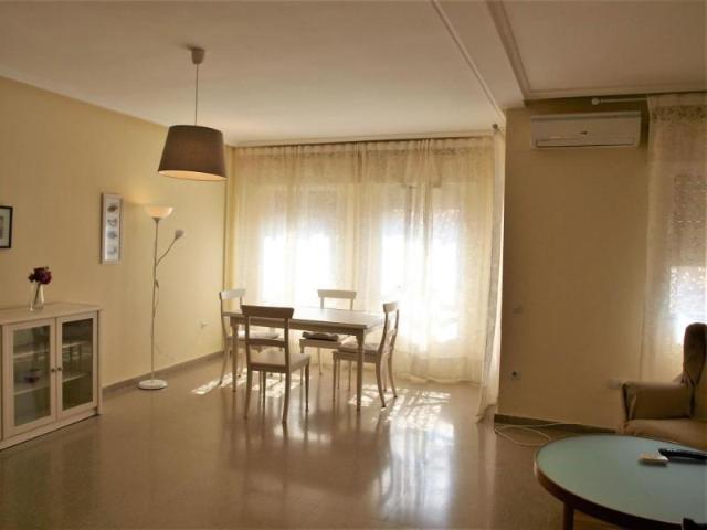 Piso en alquiler en Linares