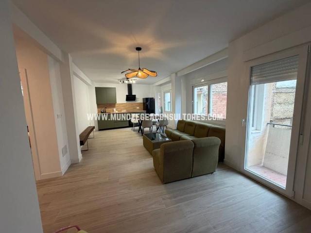 Piso en alquiler en Zona 2 (Centro y San Francisco), Lucena