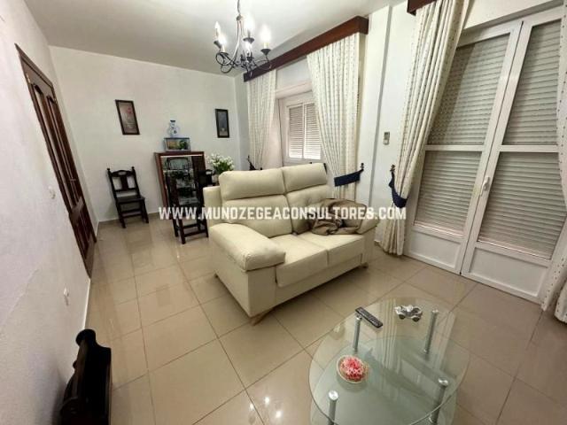 Piso en alquiler en Zona 2 (Centro y San Francisco), Lucena