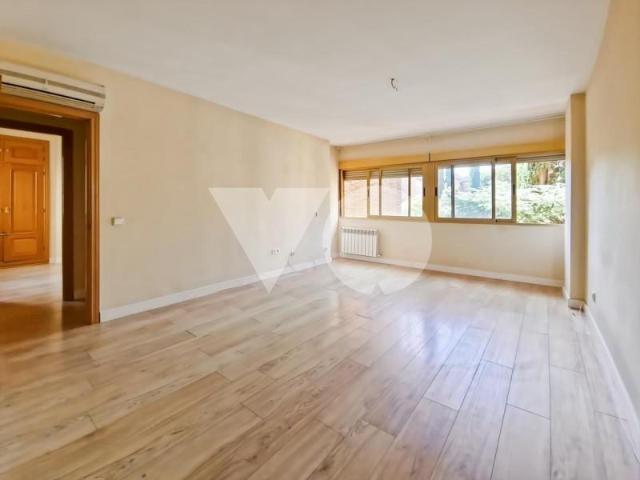 Piso en alquiler en Medina-sidonia, Madrid