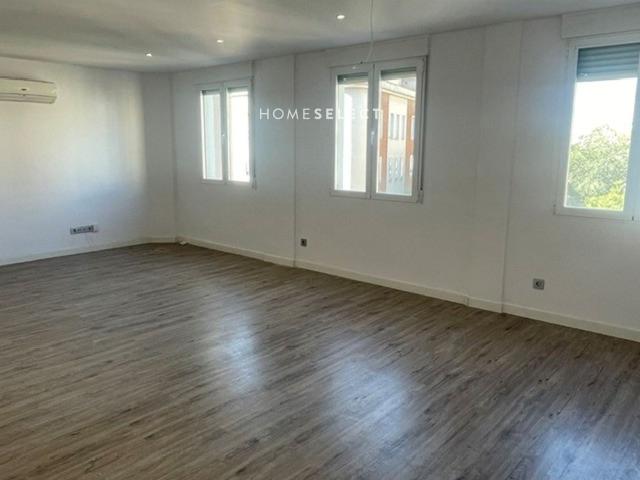 Apartamento en alquiler en Niño Jesús, Madrid