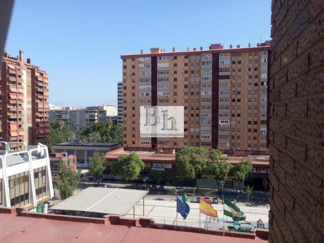 Piso en alquiler en Málaga, Polígono Alameda