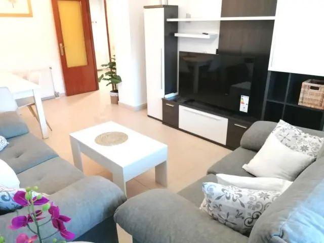 Apartamento en alquiler en San Blas, Cáceres