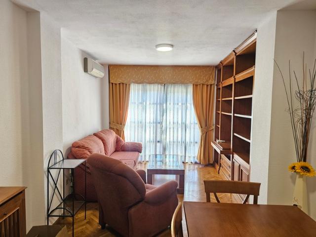 Apartamento en alquiler en Moratalaz, Madrid