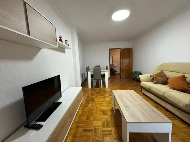 Piso en alquiler en Centro, Ourense