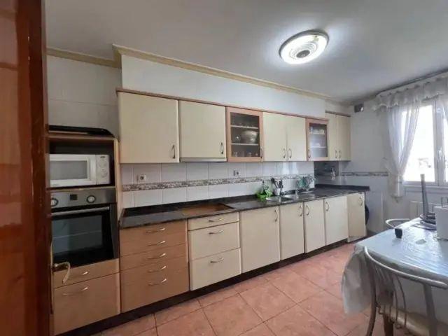 Apartamento en alquiler en Centro, Ourense