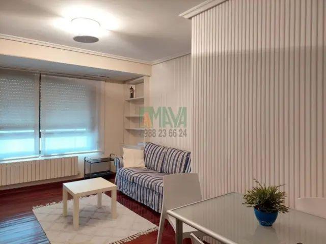 Apartamento en alquiler en Centro, Ourense