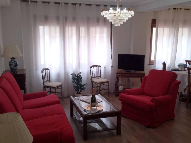 Piso en alquiler en Oviedo, Asturias