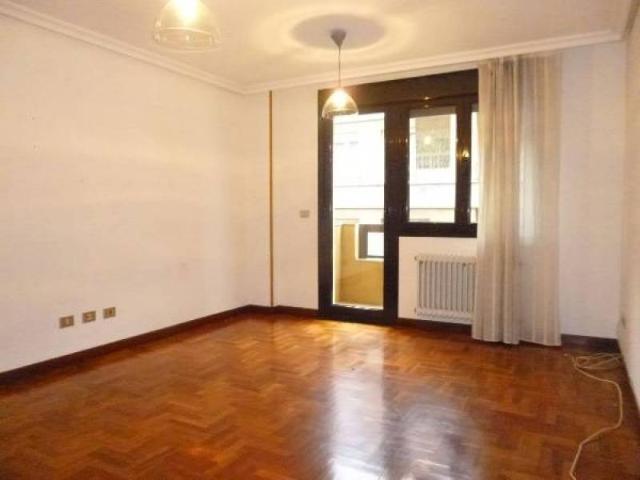 Piso en alquiler en Oviedo, Centro