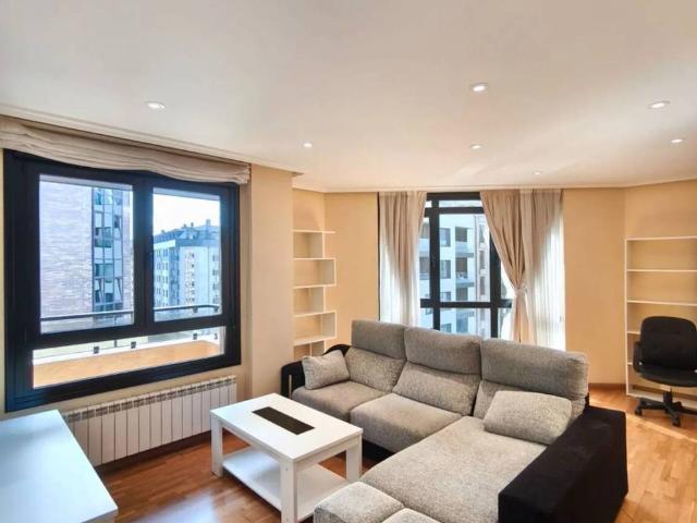 Piso en alquiler en El Cristo y Buenavista, Oviedo