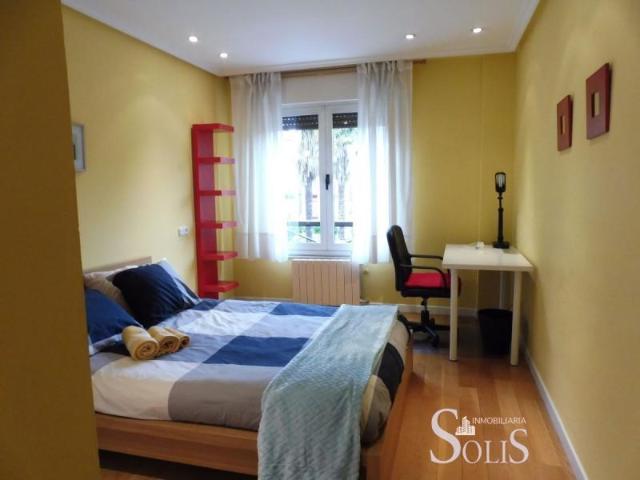 Piso en alquiler en Oviedo, Asturias