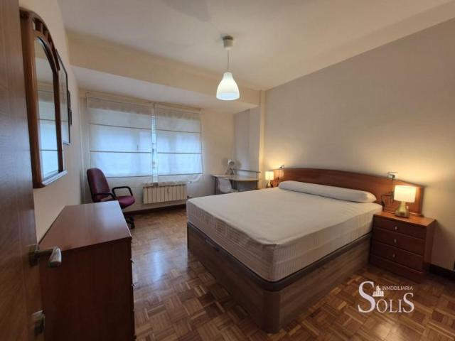 Piso en alquiler en Oviedo, Asturias