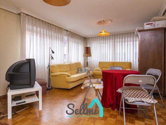 Apartamento en alquiler en Centro y casco histórico, Oviedo