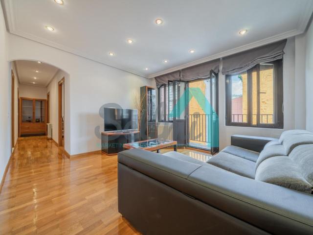 Apartamento en alquiler en Centro, Oviedo