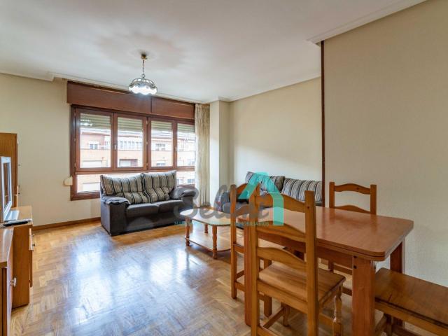 Apartamento en alquiler en Centro, Oviedo