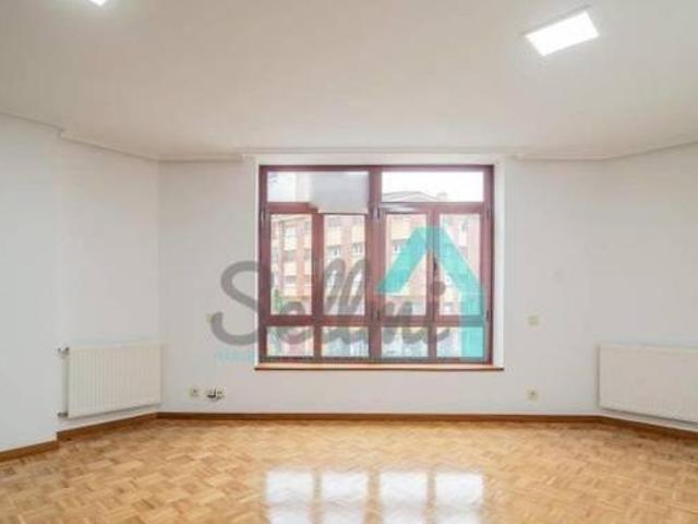 Casa en alquiler en Oviedo