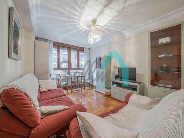 Apartamento en alquiler en Centro, Oviedo