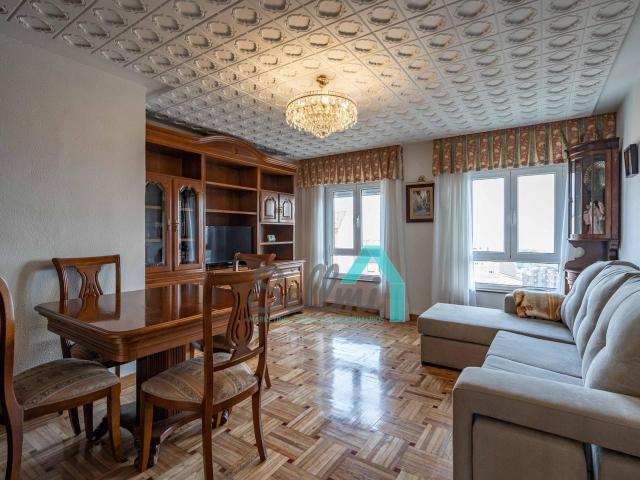 Apartamento en alquiler en Centro y casco histórico, Oviedo