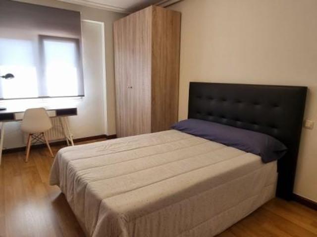 Piso en alquiler en Oviedo