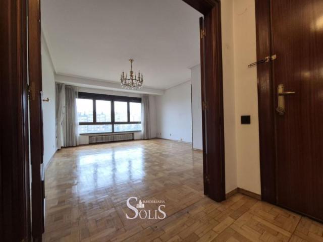 Piso en alquiler en Oviedo, Asturias