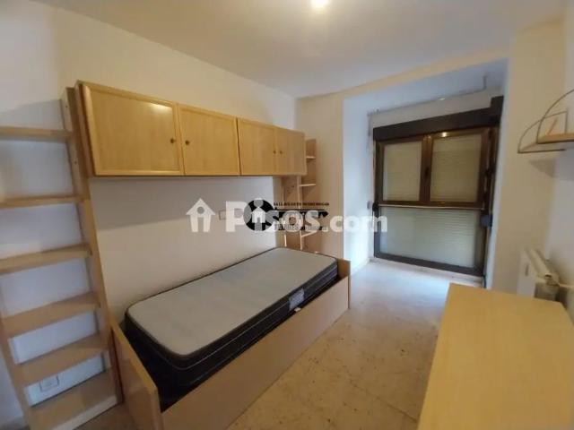 Apartamento en alquiler en Distrito 4, Albacete