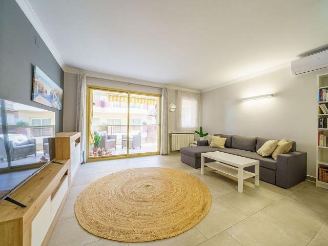 Piso en alquiler en Pineda De Mar