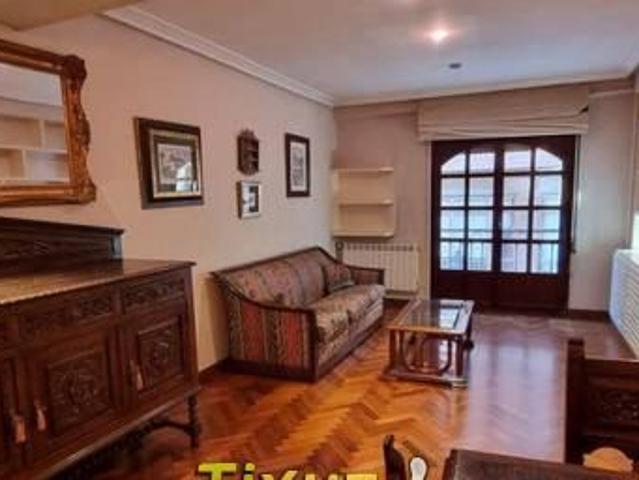 Casa en alquiler en Oviedo