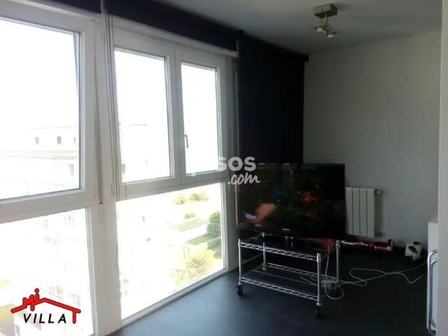 Apartamento en alquiler en Laredo