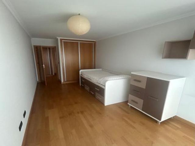 Piso en alquiler en O Caramecheiro, Ribeira