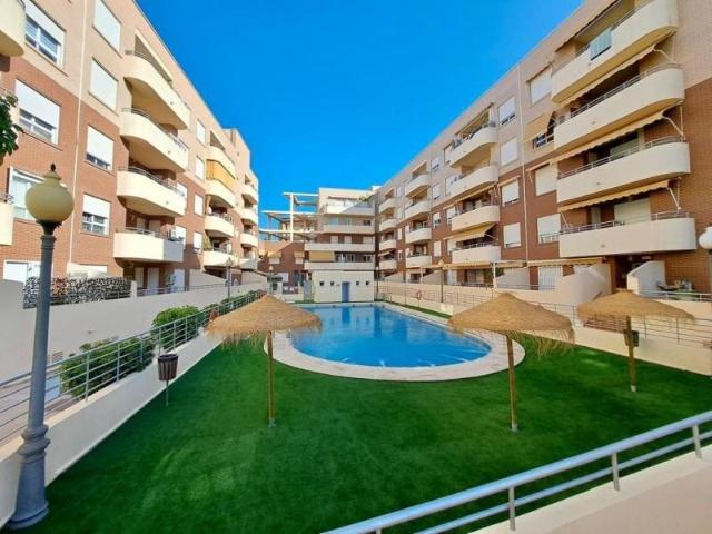 Piso en alquiler en Roquetas De Mar
