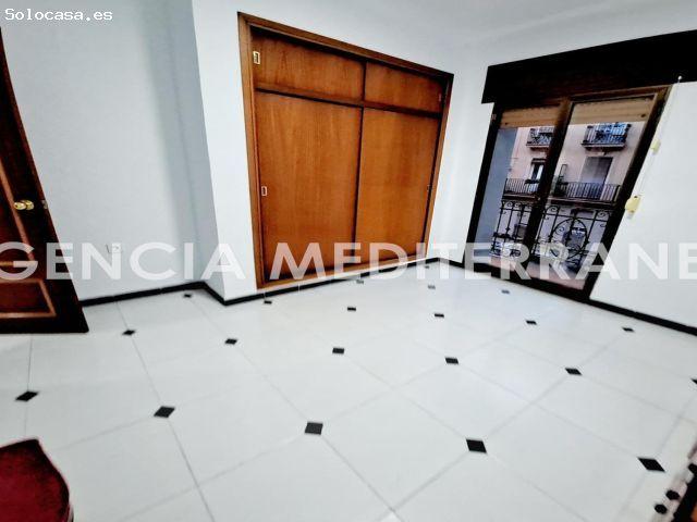 Piso en alquiler en Valencia De Las Torres, Russafa