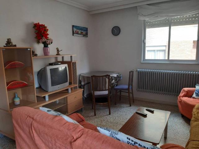 Piso en alquiler en Delicias, Salamanca