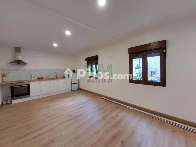 Apartamento en alquiler en Centro, Ourense