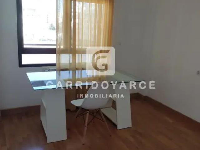 Apartamento en alquiler en Distrito 4, Albacete