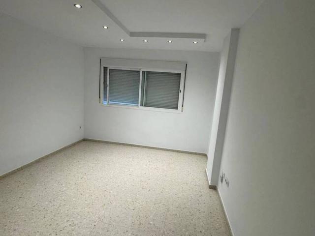 Piso en alquiler en Sevilla, Pino Montano