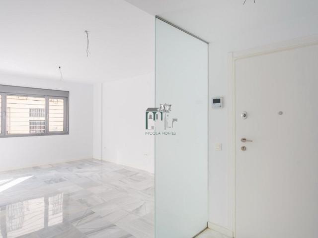 Piso en alquiler en Los Remedios, Sevilla