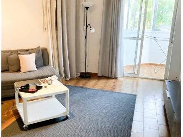 Piso en alquiler en Sevilla, La Oliva