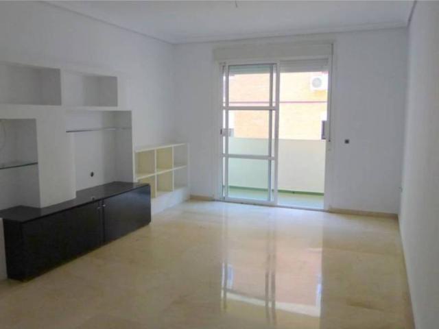 Piso en alquiler en Sevilla, San Pablo-Santa Justa