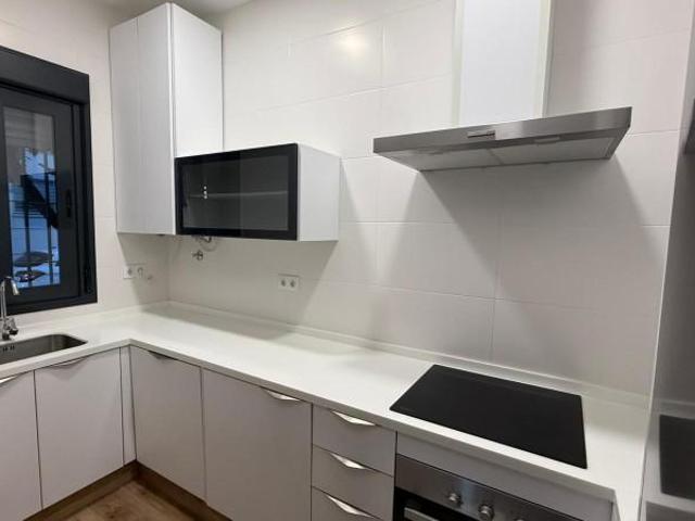 Piso en alquiler en Cerro-Amate, Sevilla