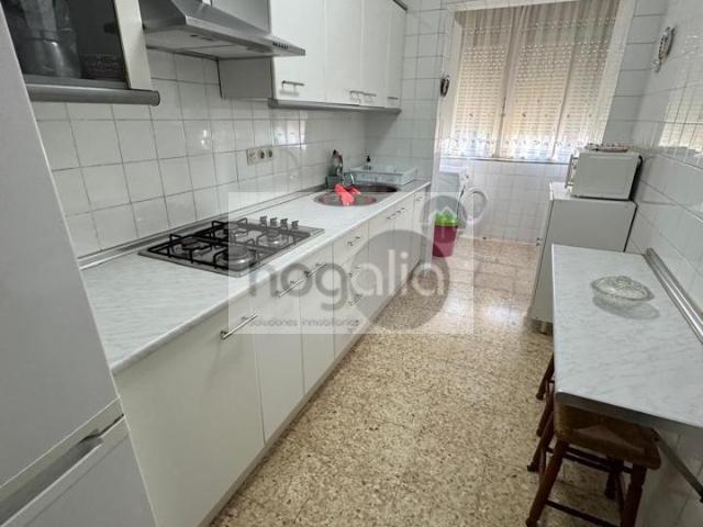 Piso en alquiler en Sevilla, Parque Alcosa