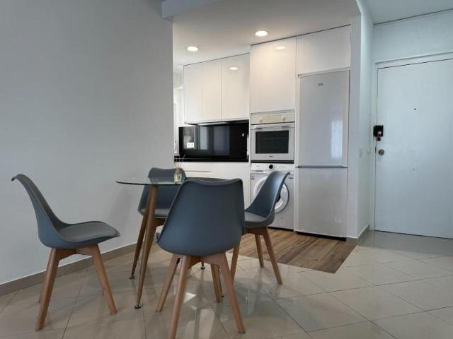 Piso en alquiler en Cerro-Amate, Sevilla