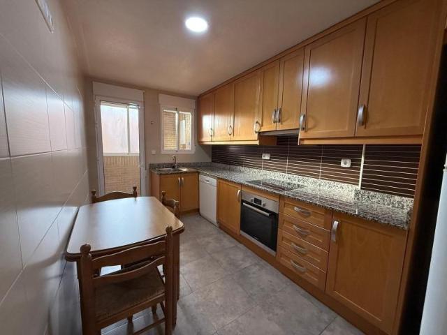 Piso en alquiler en Torrellano, Elche