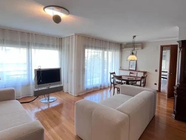 Apartamento en alquiler en Eixample, Girona