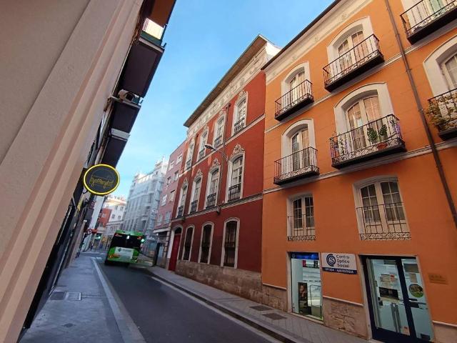Piso en alquiler en Plaza España, Valladolid