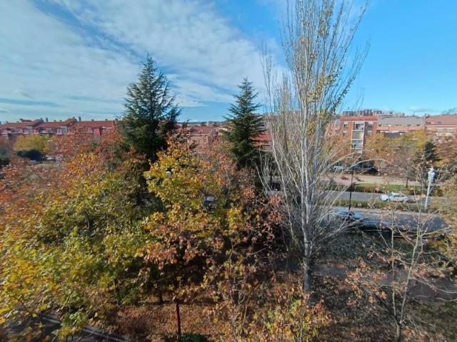 Piso en alquiler en Las Villas - Valparaíso, Valladolid