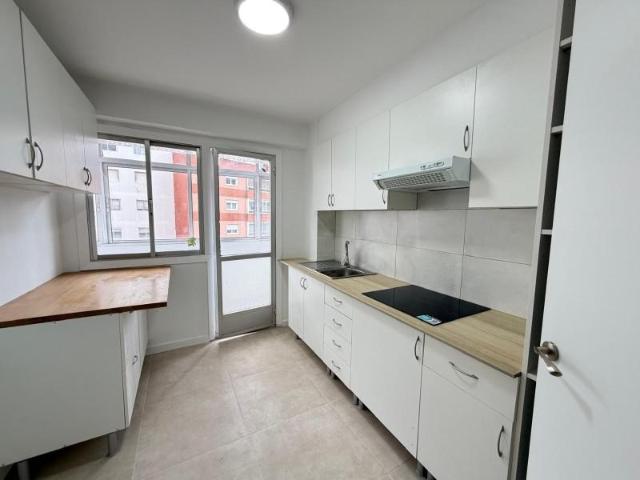 Piso en alquiler en Lavadores, Vigo